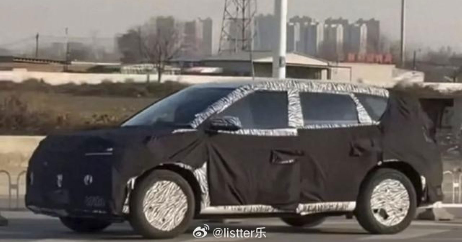 Xiaomi YU9 SUV prototype