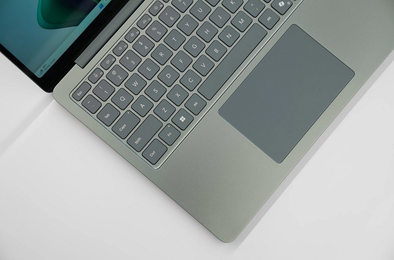 Surface Laptop 13 image