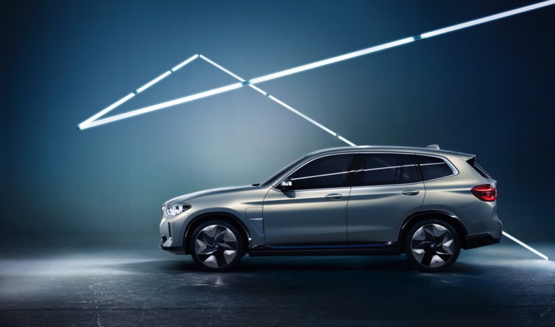 BMW-iX3-photos-13-830x536.jpg