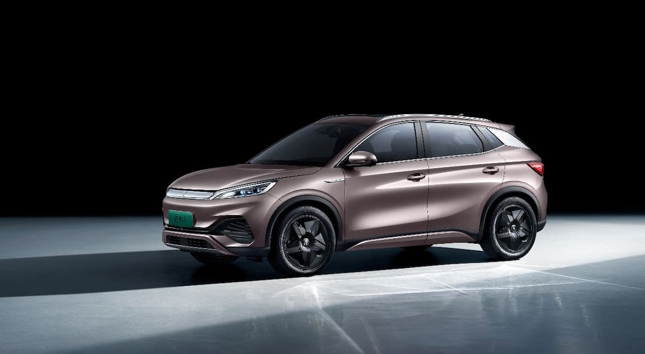 BYD презентувала електричний кросовер із запасом ходу в 510 км, він коштуватиме близько $25 000-3