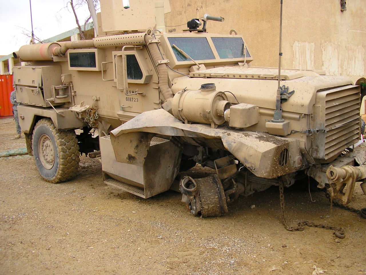 Велика Британія планує передати Україні бронемашини Mastiff і Jackal, розбираємось для чого вони призначені (відео)-2