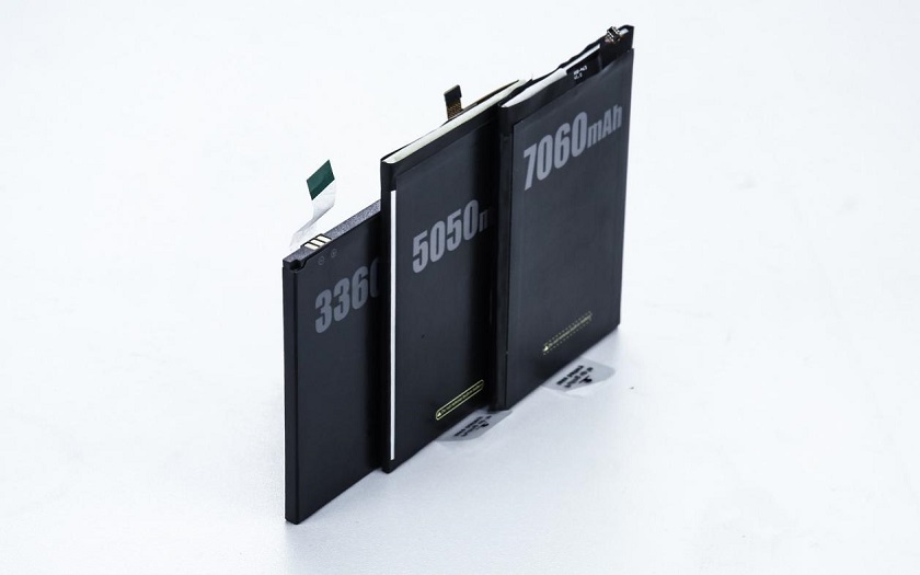 DOOGEE BL5000 и BL7000: мощная батарея и стильный внешний вид-3 DOOGEE BL5000 BL7000 battery.jpg