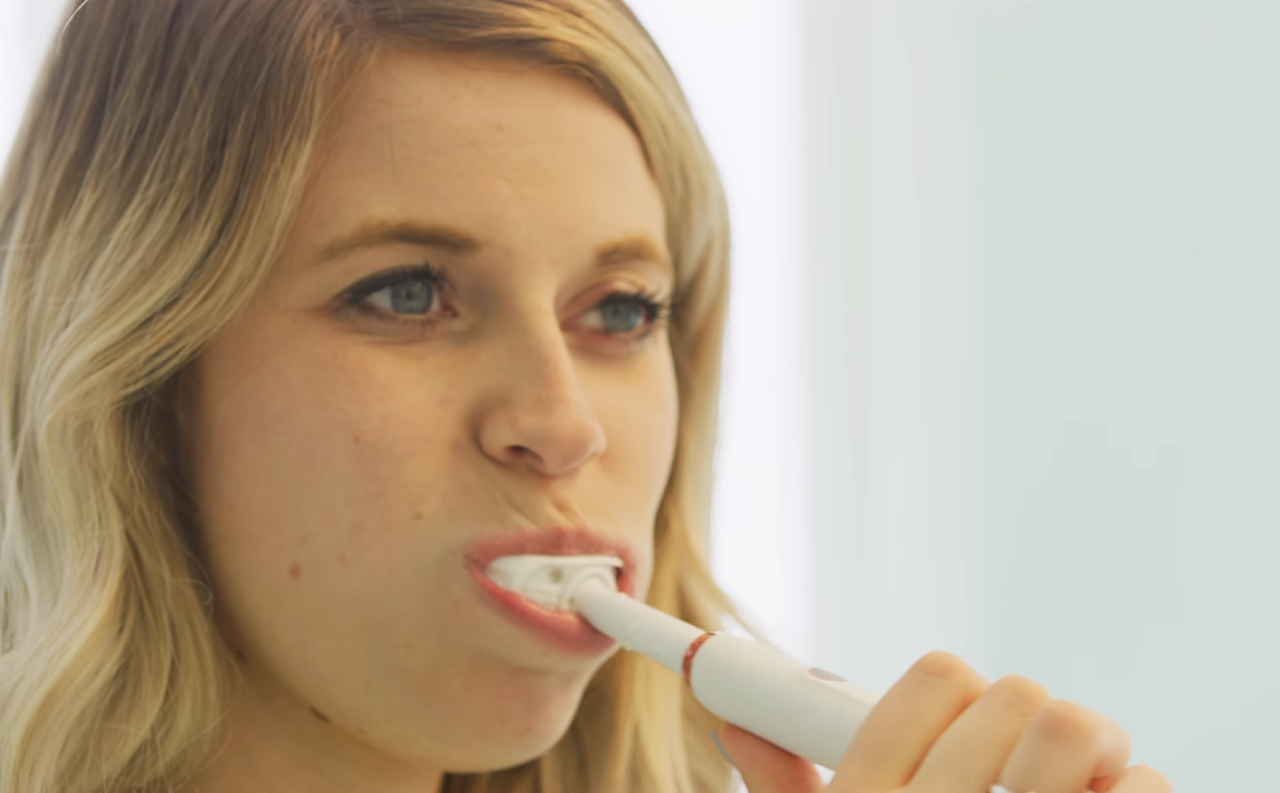 EZ TEETHBRUSH - World's 1st Teethbrush 1.png