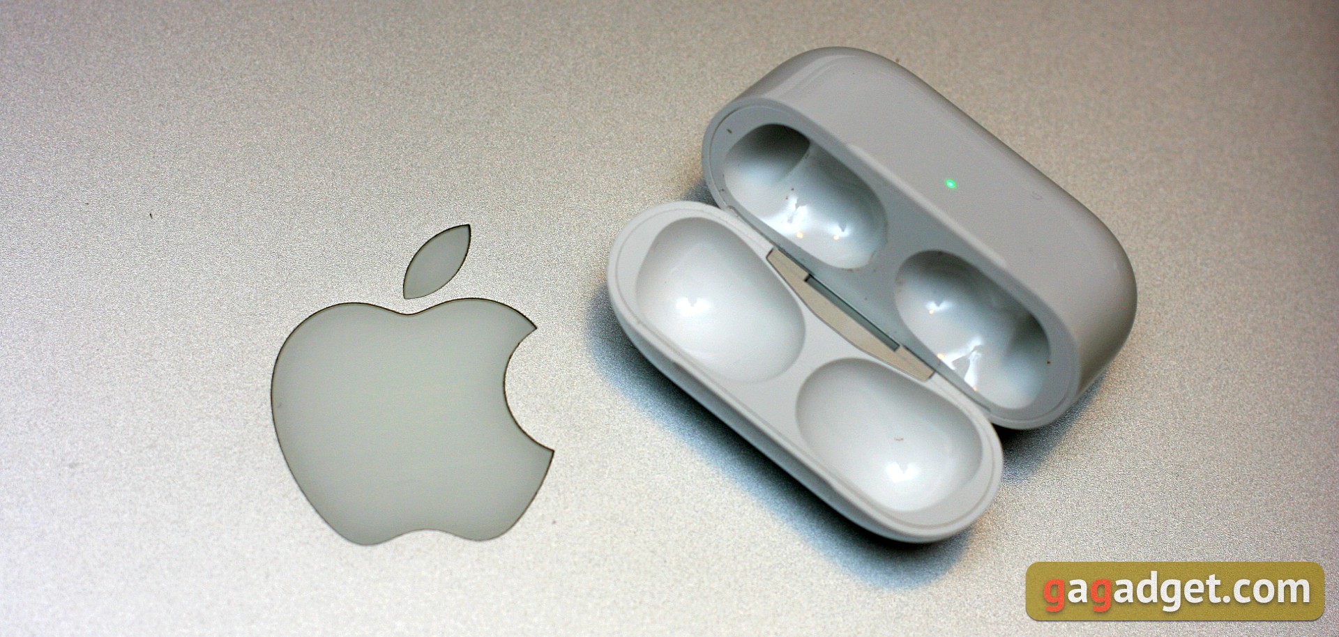 Огляд AirPods Pro: біла німотність-4