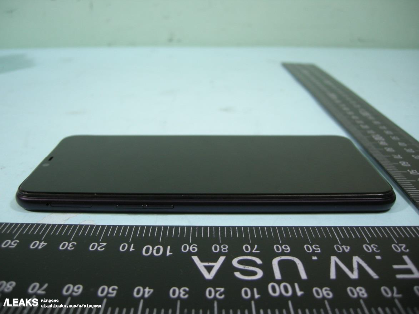 Oppo-AX5-2.png