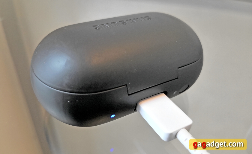 Samsung_GeaR_IconX_2018_03.jpg