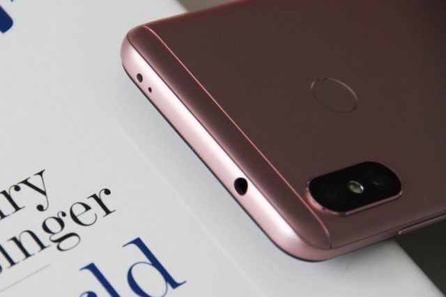 Xiaomi-Redmi-6-Pro-11.jpg
