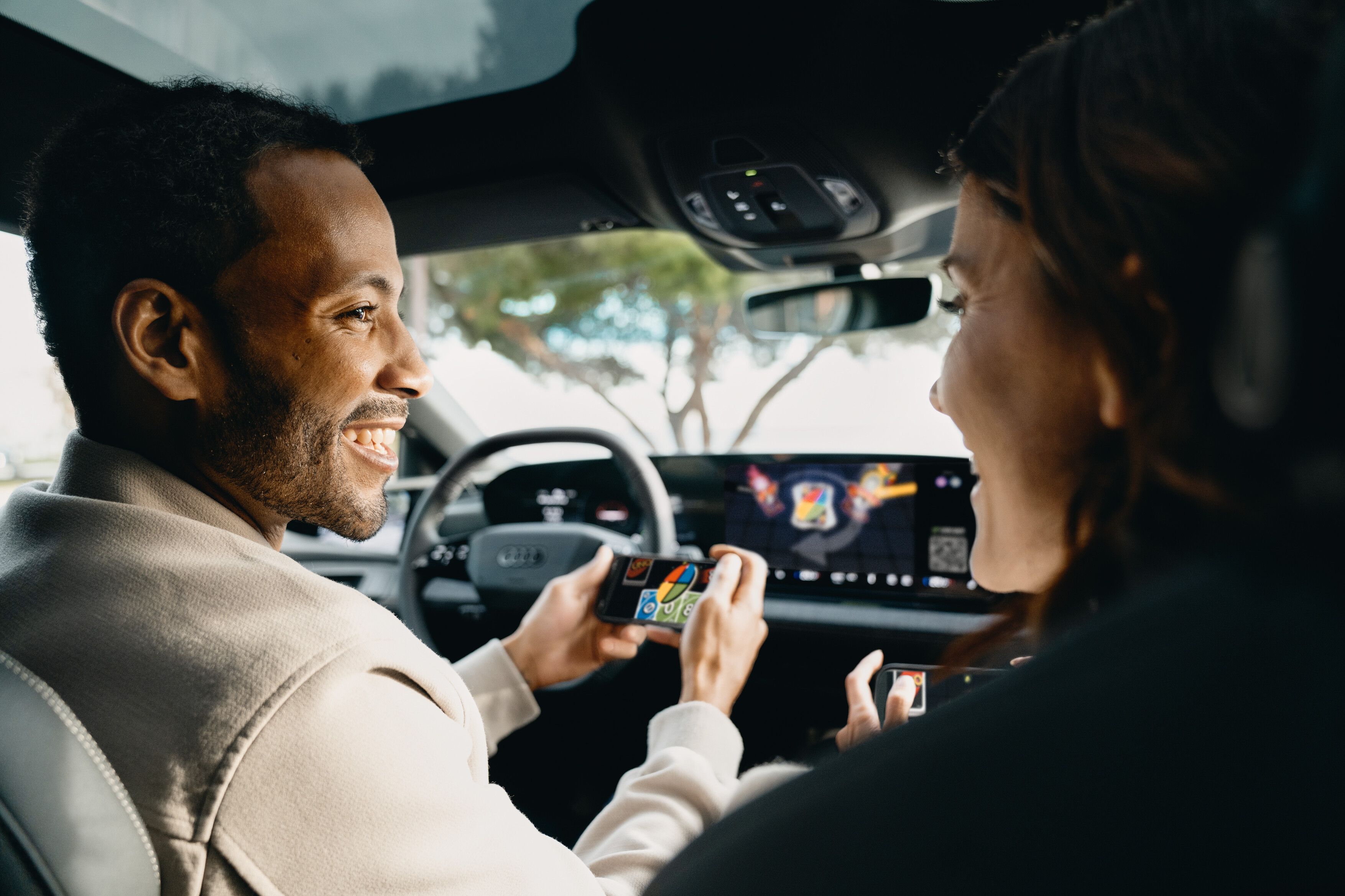 Ігрові контролери у вигляді смартфонів для Audi