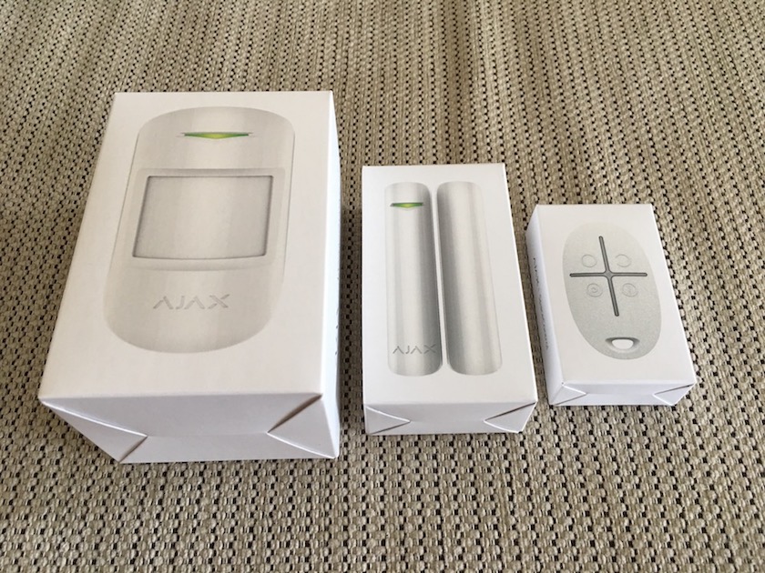Ajax DoorProtect, Ajax MotionProtect и Ajax SpaceControl