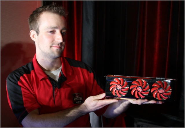 AMD продемонстрировала свой двухчиповый флагман Radeon HD 7990-2 AMD продемонстрировала свой двухчиповый флагман Radeon HD 7990-2