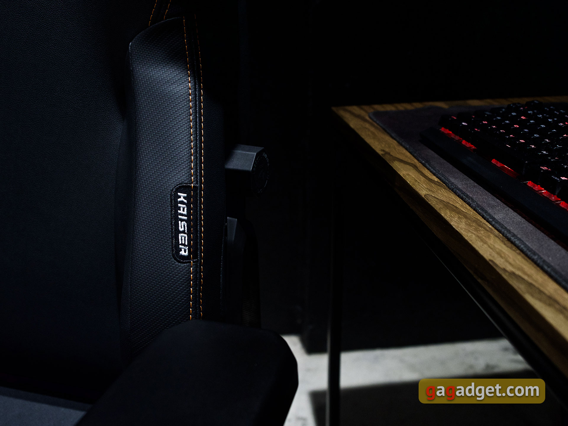 Престол для ігор: огляд геймерського крісла Anda Seat Kaiser 3 XL-6