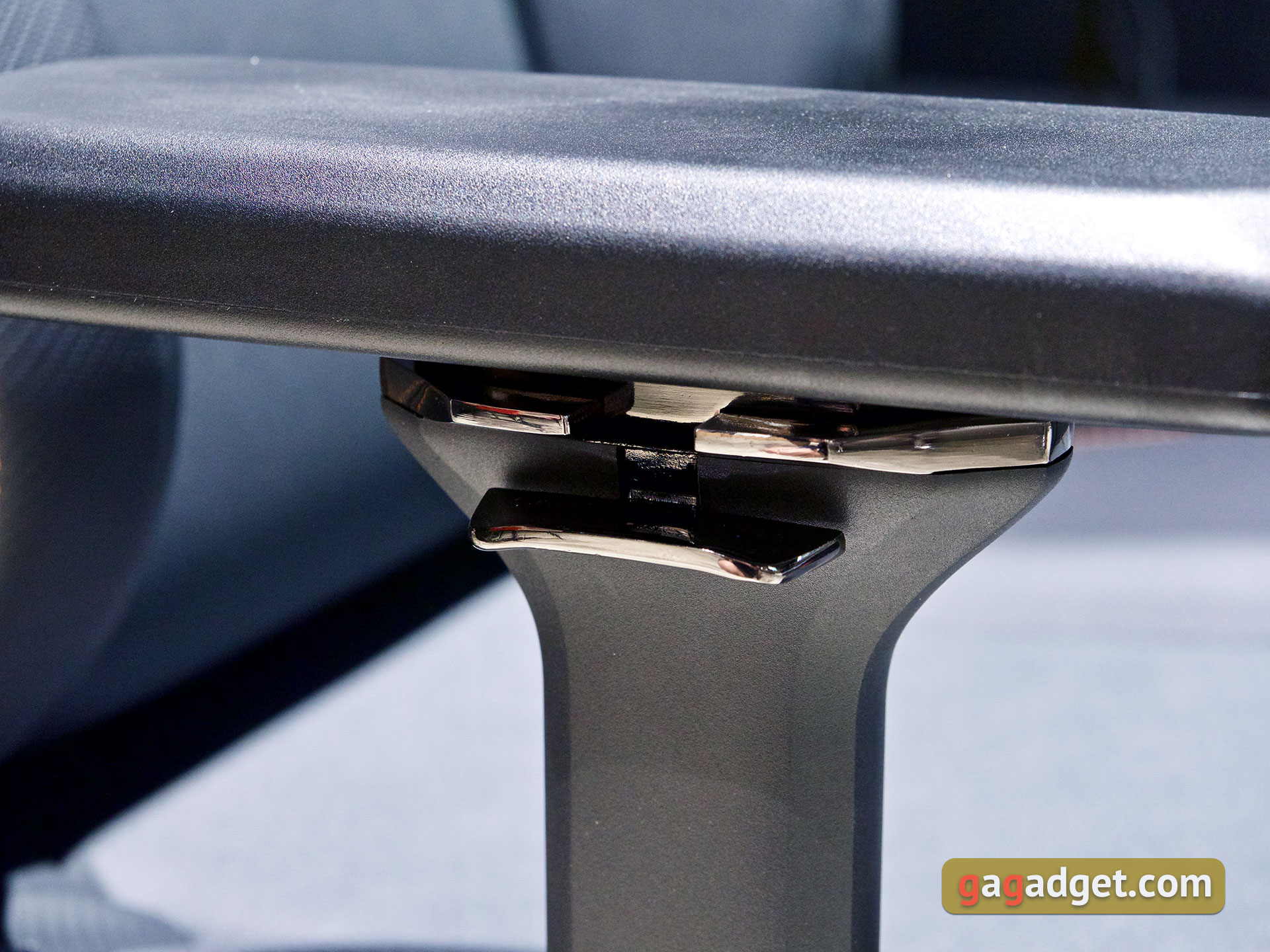 Престол для ігор: огляд геймерського крісла Anda Seat Kaiser 3 XL-39