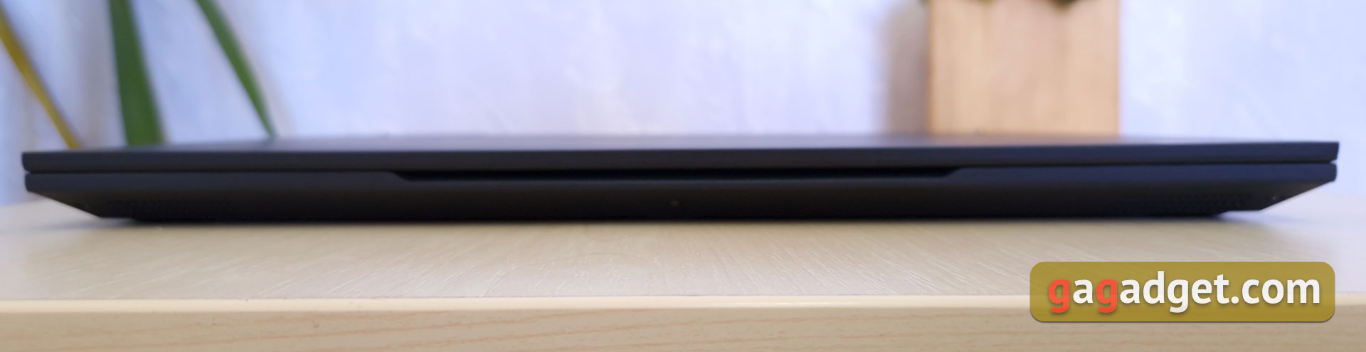 ASUS ExpertBook B7 Flip Review (B7402FEA): a flagship enterprise notebook with a durable case-12