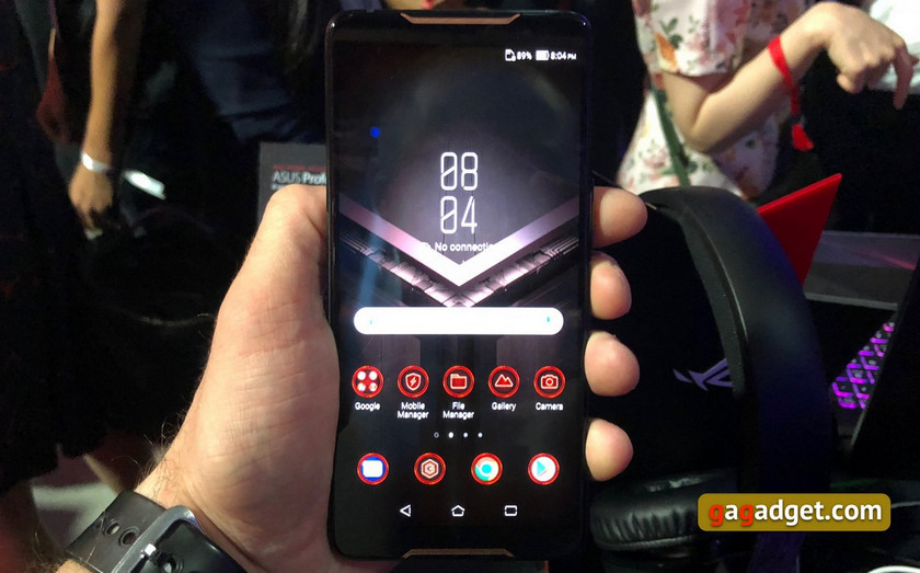 asus-rog-phone-computex-1.JPG