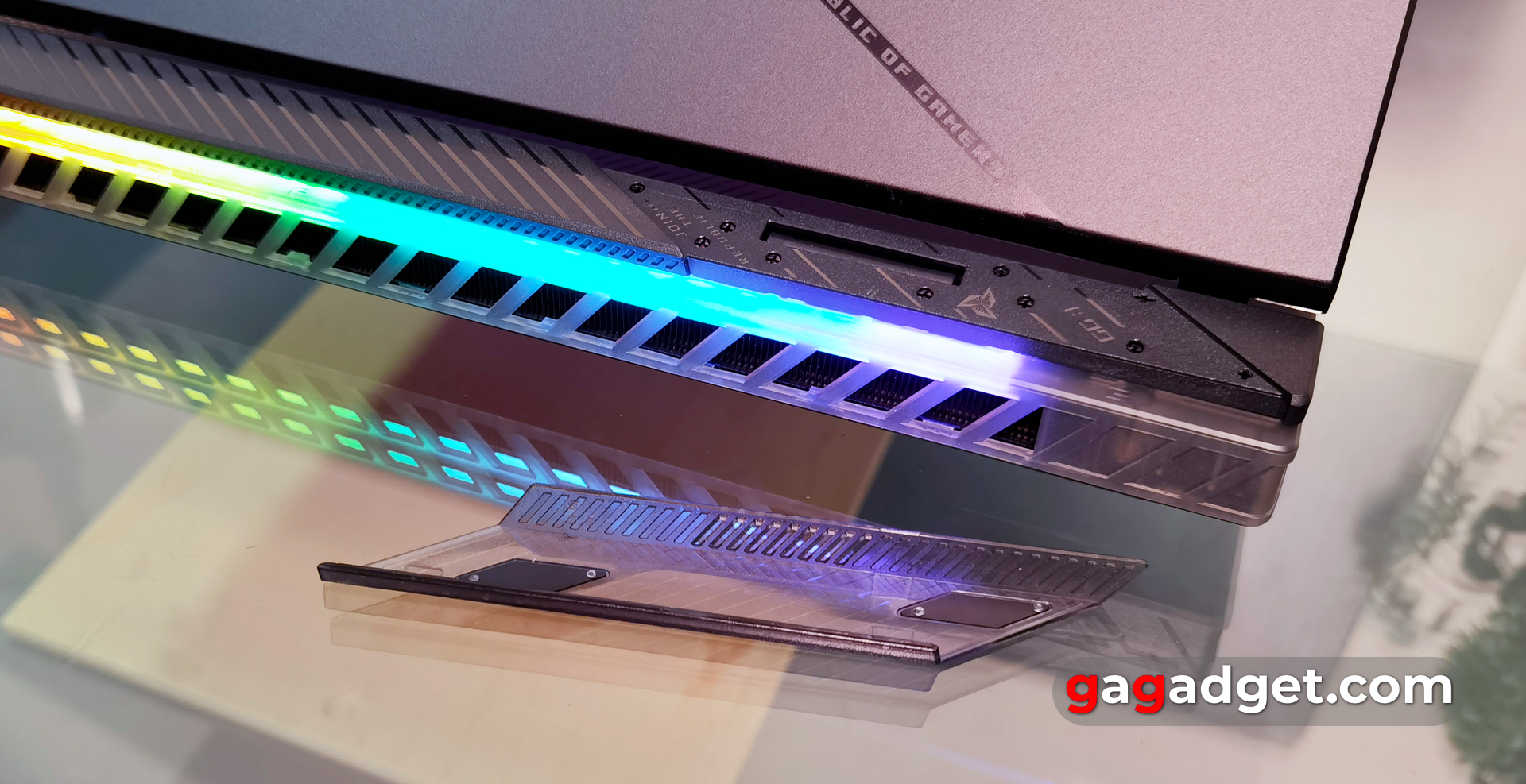 Огляд ASUS ROG Strix SCAR 18 (2024)