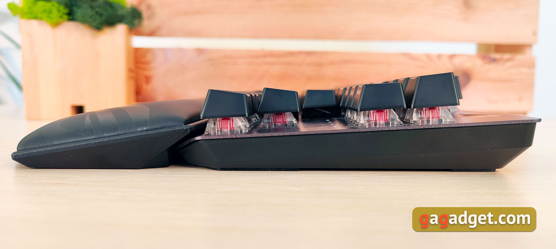 Обзор ASUS ROG Strix Scope NX TKL Deluxe: компактная геймерская клавиатура с механическими переключателями ASUS-14