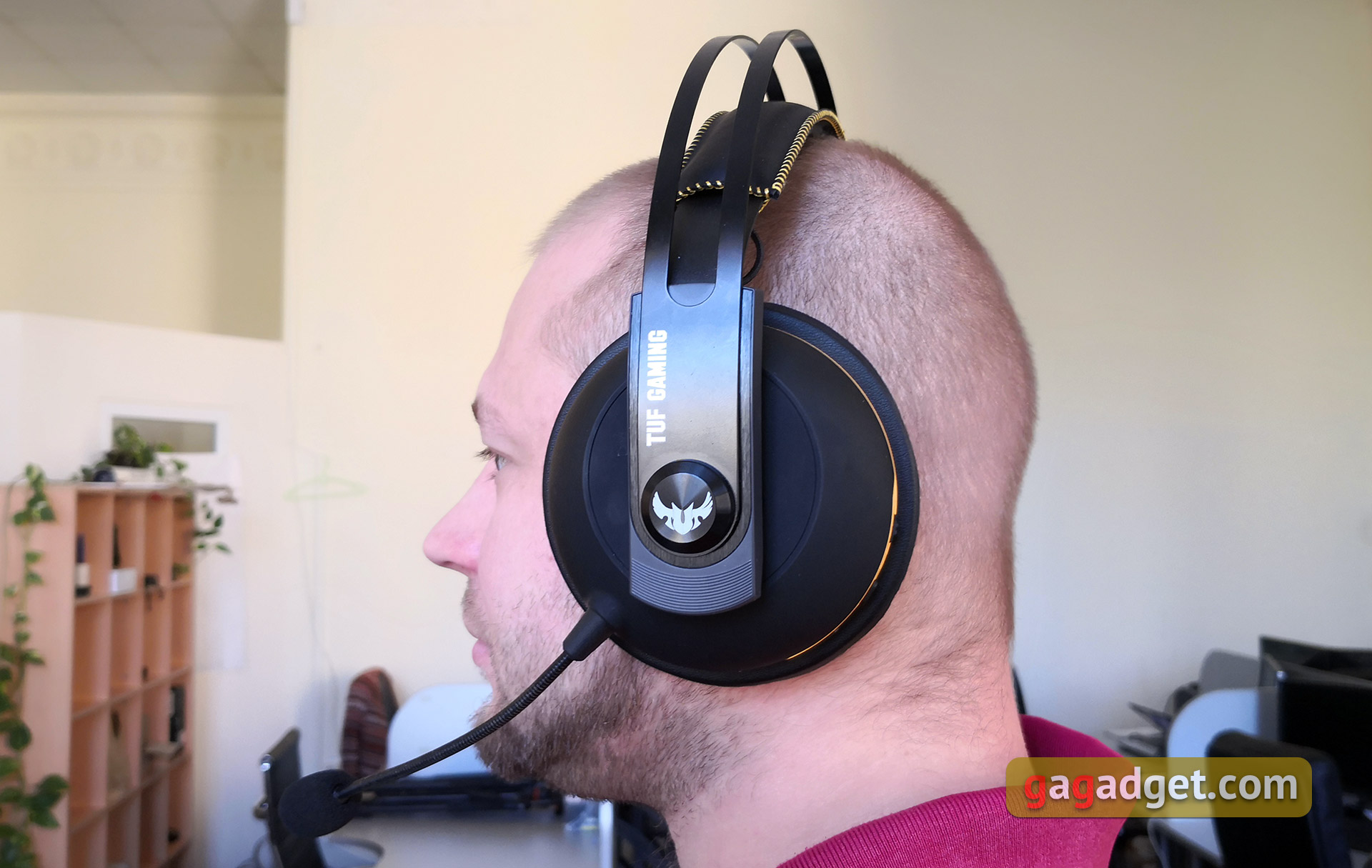 Огляд ASUS TUF Gaming H7 Wireless: бездротова ігрова гарнітура для ПК, PS4 та Mac-17