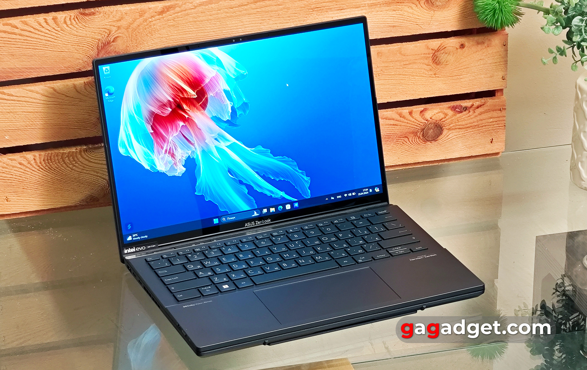 Огляд ASUS Zenbook DUO (2024) UX8406