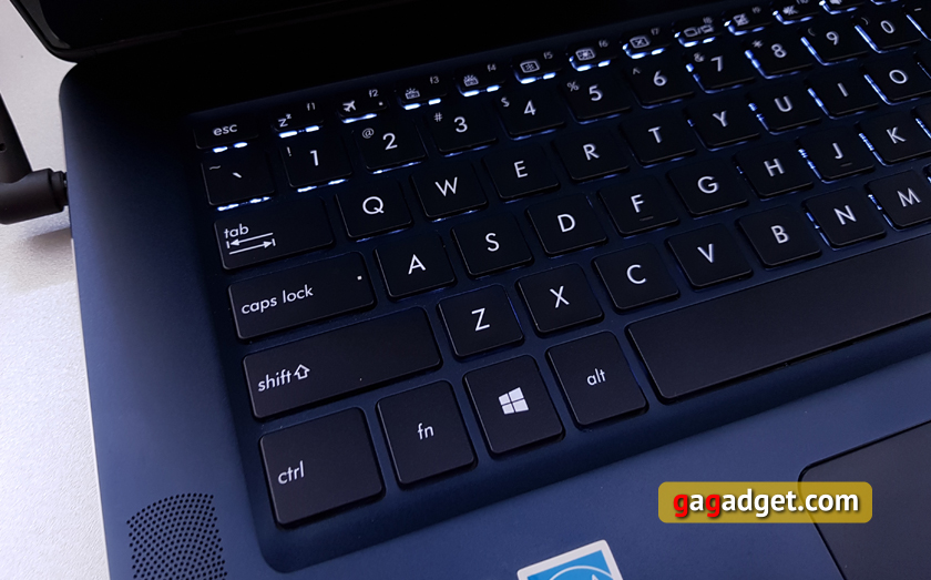 asus-zenbook-pro-ux550-16.jpg