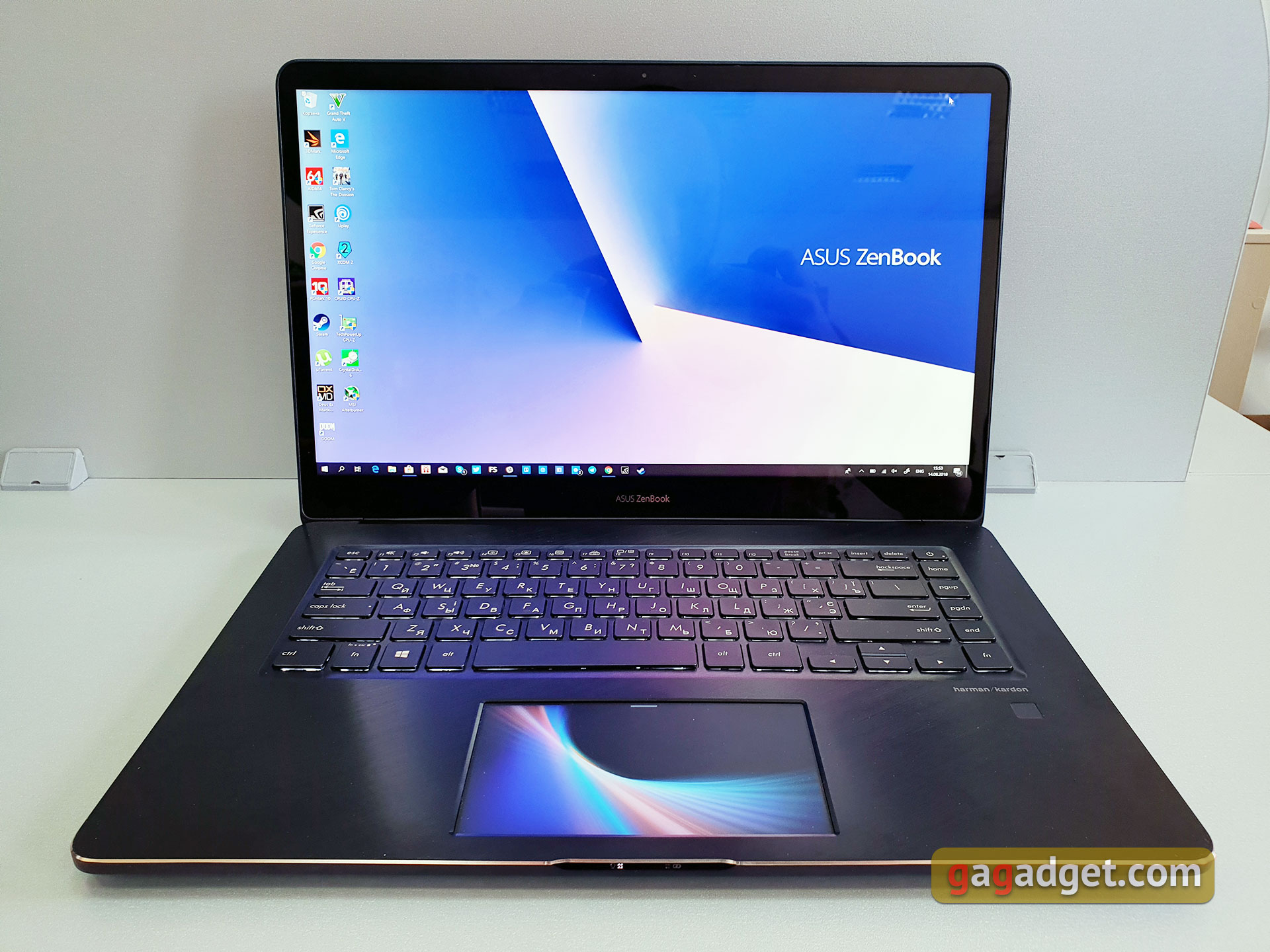 asus-zenbook-pro-ux580-02.jpg