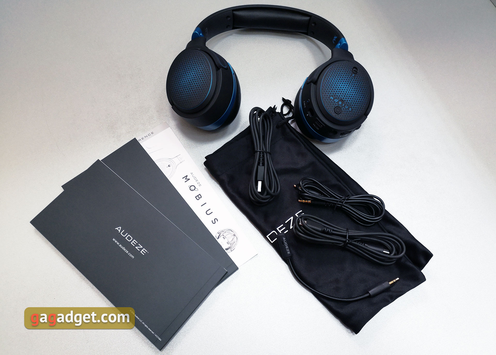 audeze-mobius-06.jpg