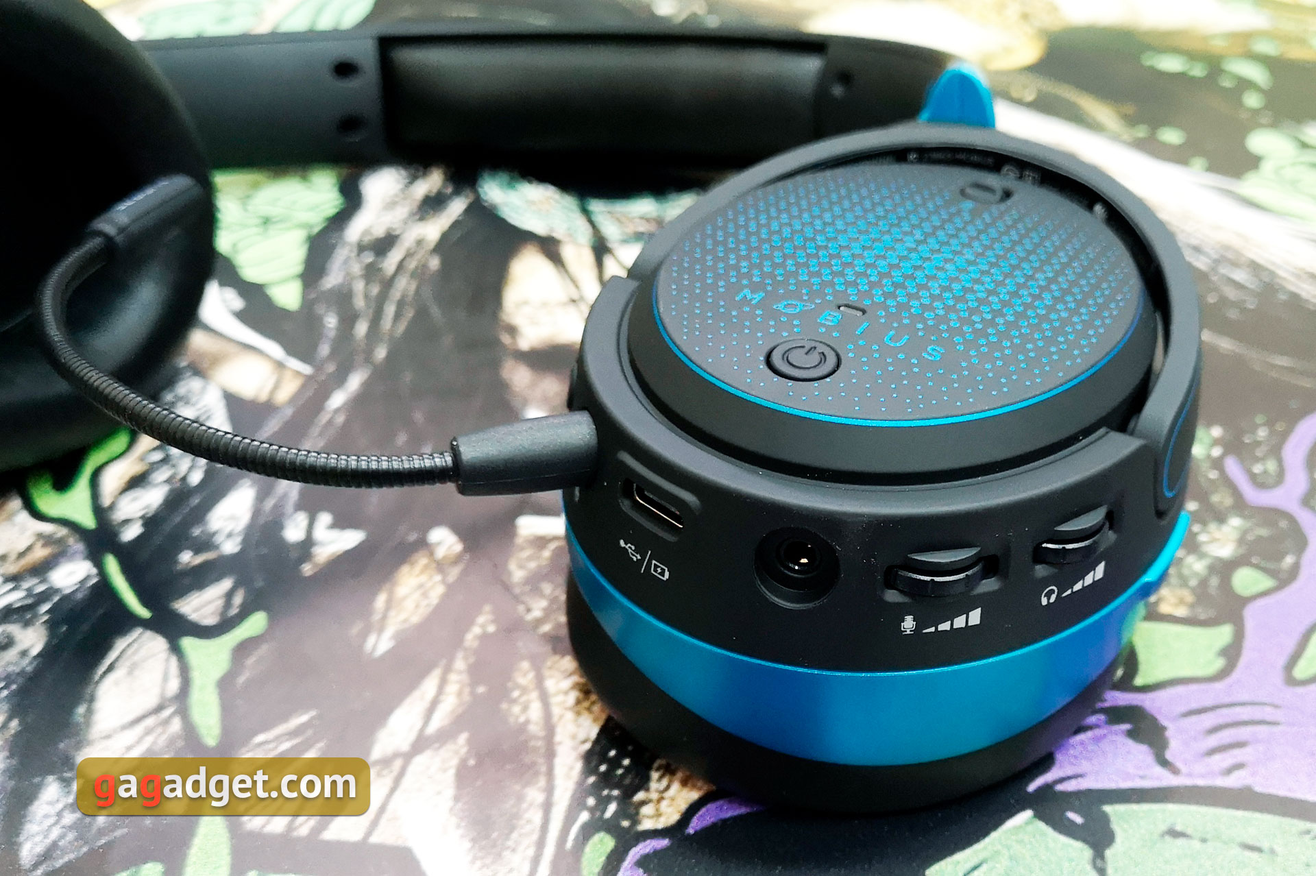 audeze-mobius-15.jpg