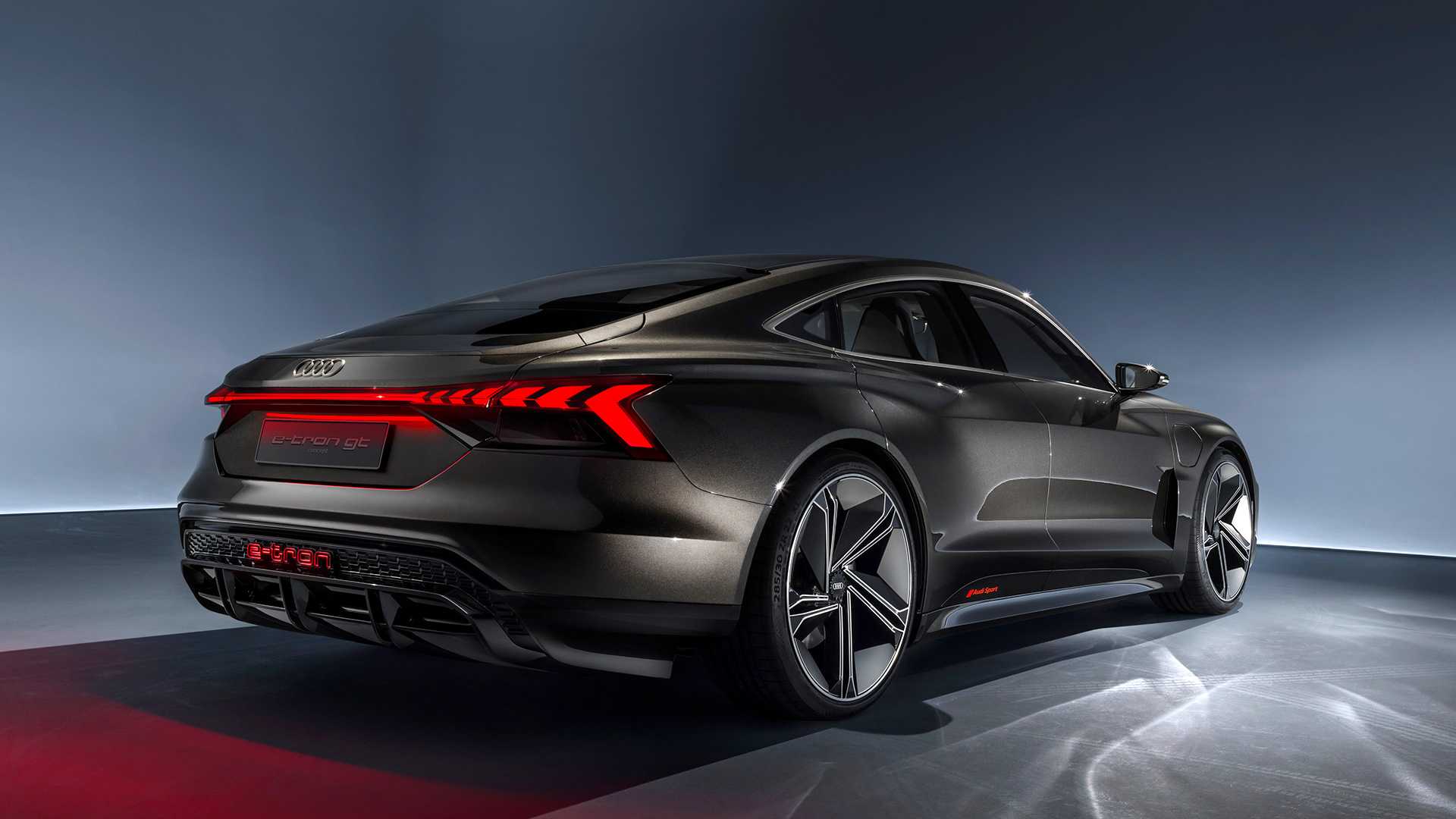audi-e-tron-gt 1.jpg