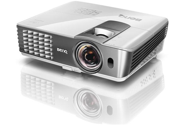 Короткофокусный DLP-проектор с поддержкой 3D BenQ W1080ST