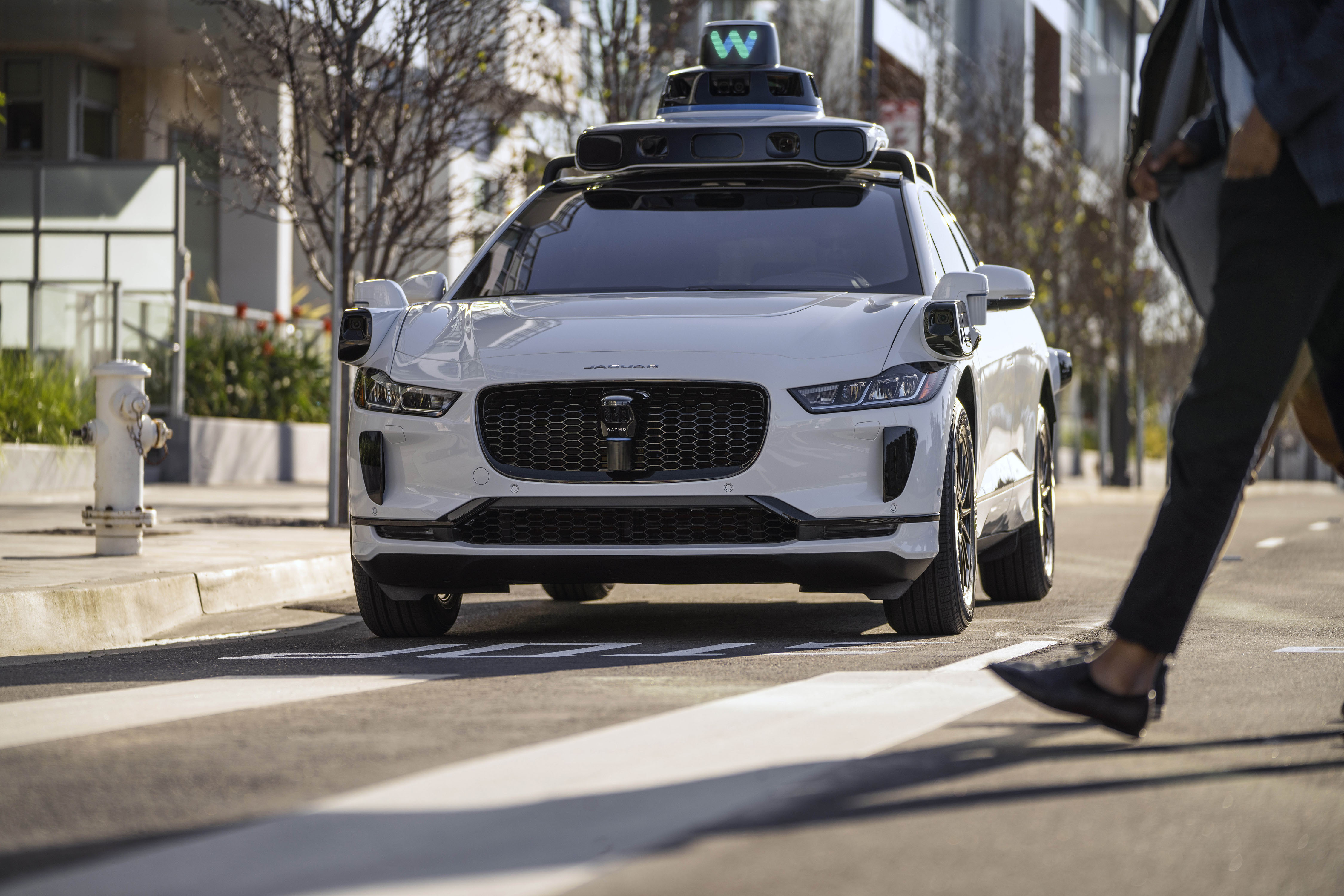 Безпілотник Waymo потрапив у ДТП із велосипедистом у Сан-Франциско
