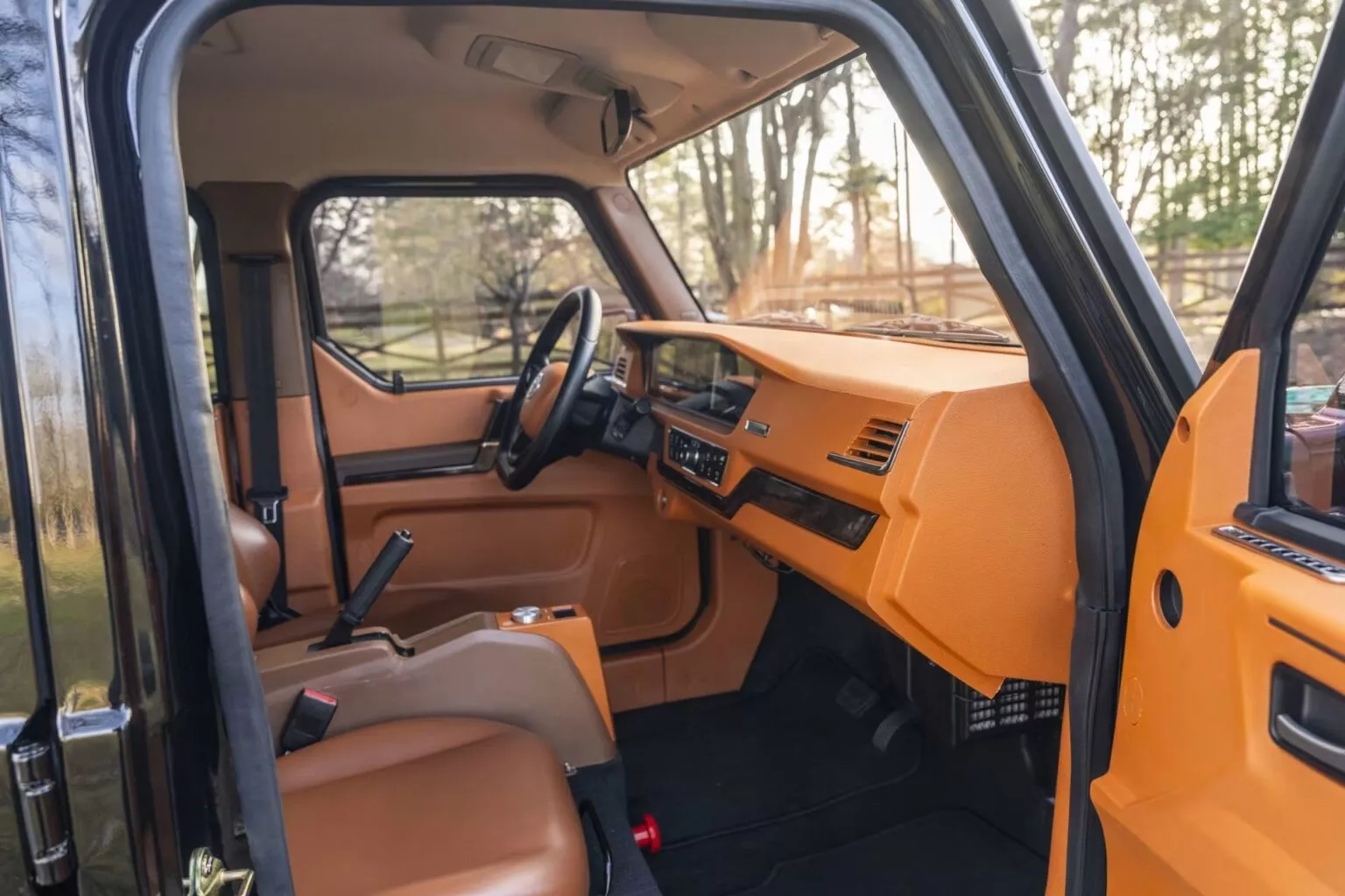 Bodo G-Wagon interior view