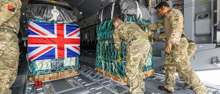Британська армія, що надає військову допомогу Україні