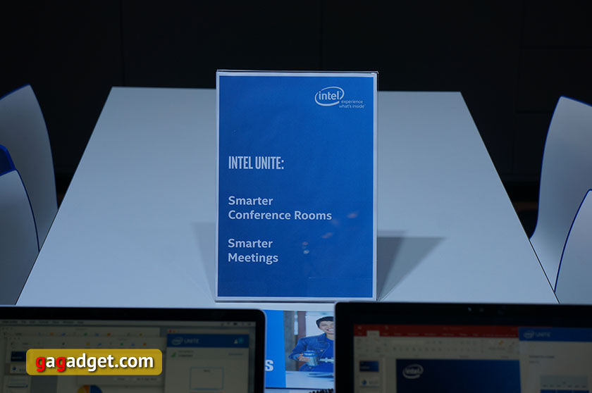 Стенд Intel CeBIT 2016 своими глазами: интернет вещей на винодельне, Big Data и смарт-часы для гольфа -19