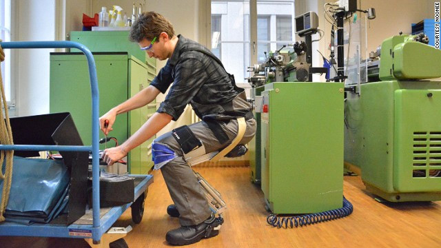Экзоскелет-стул Chairless Chair для самых ленивых-2