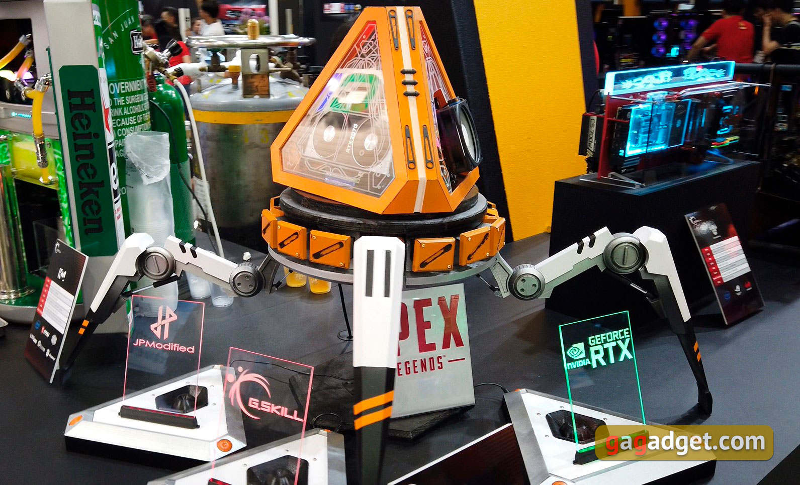 Computex 2019: праздник моддинга, красивых девушек и задротов-7