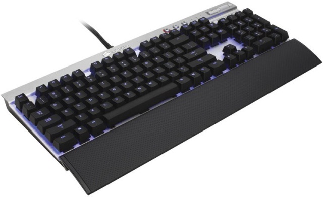 Игровая клавиатура Corsair Vengeance K70 с механическими переключателями Cherry MX Red Игровая клавиатура Corsair Vengeance K70 с механическими переключателями Cherry MX Red