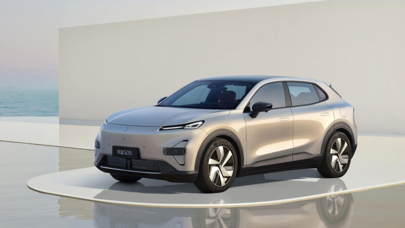 Интерьер Changan Deepal S05