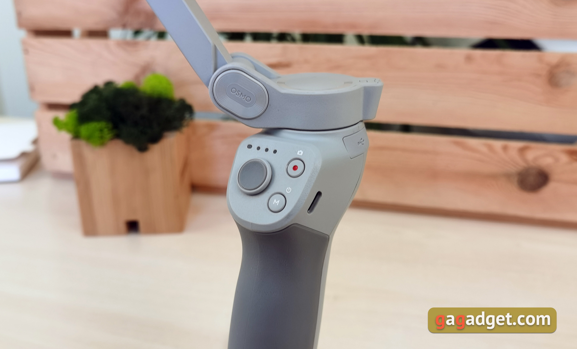 Обзор DJI OM4 (Osmo Mobile 4): самый технологичный стабилизатор для смартфона-12