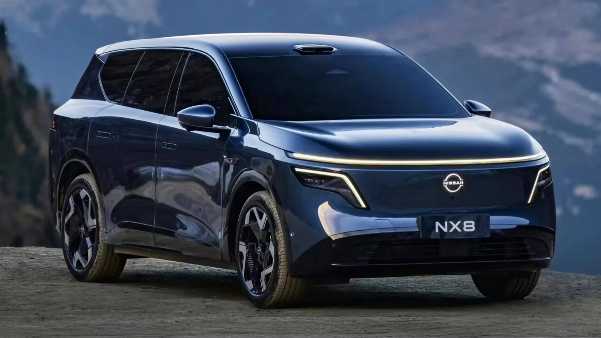 Nissan NX8 в русі