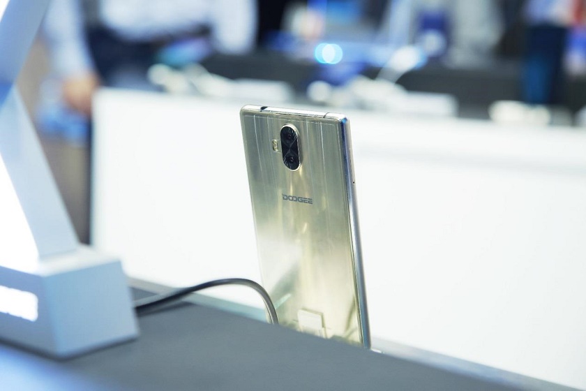 doogee mix 2.jpg