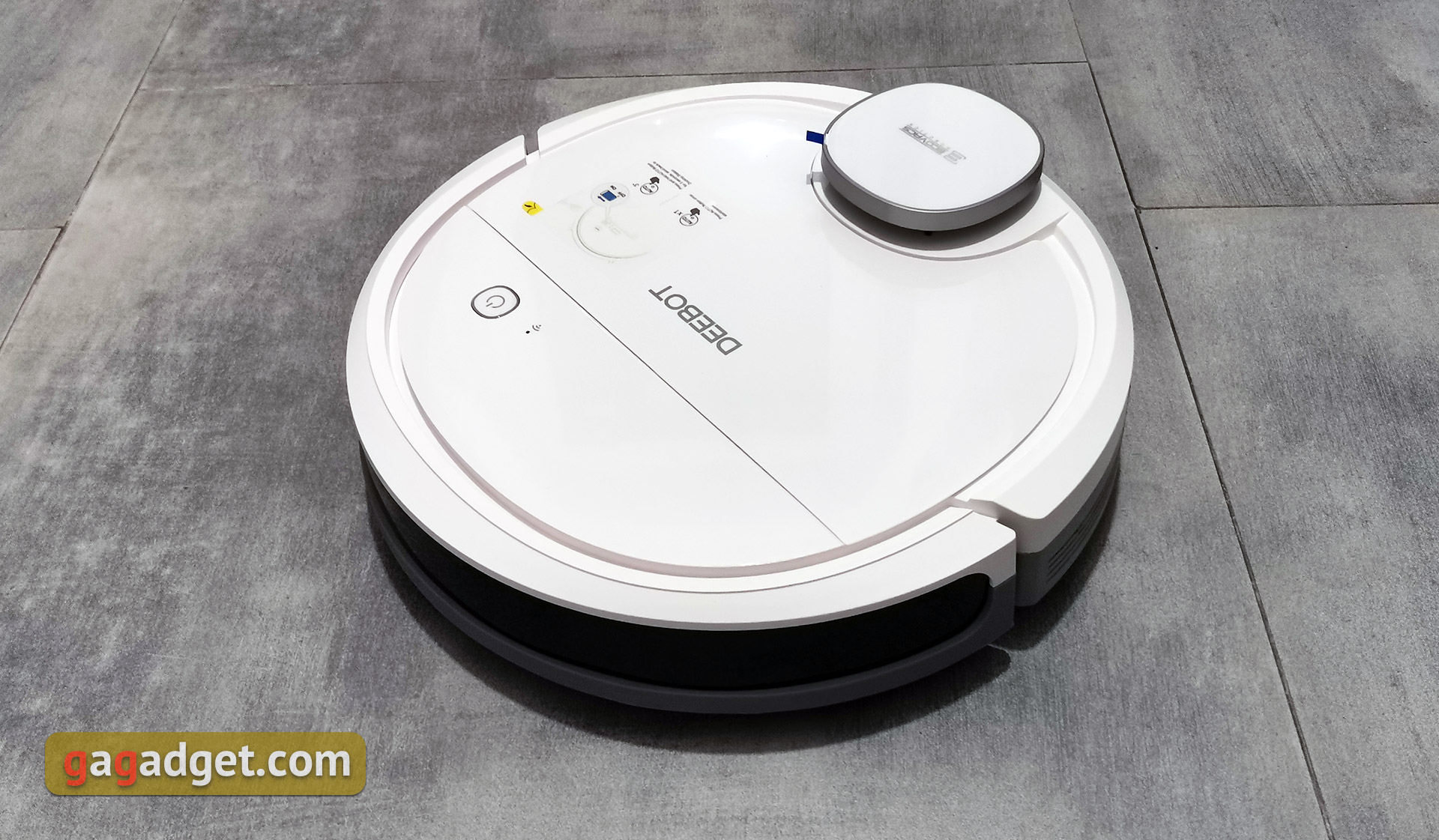Огляд Ecovacs DEEBOT OZMO 900: робот-пилосос із вологим прибиранням та картографічними навичками