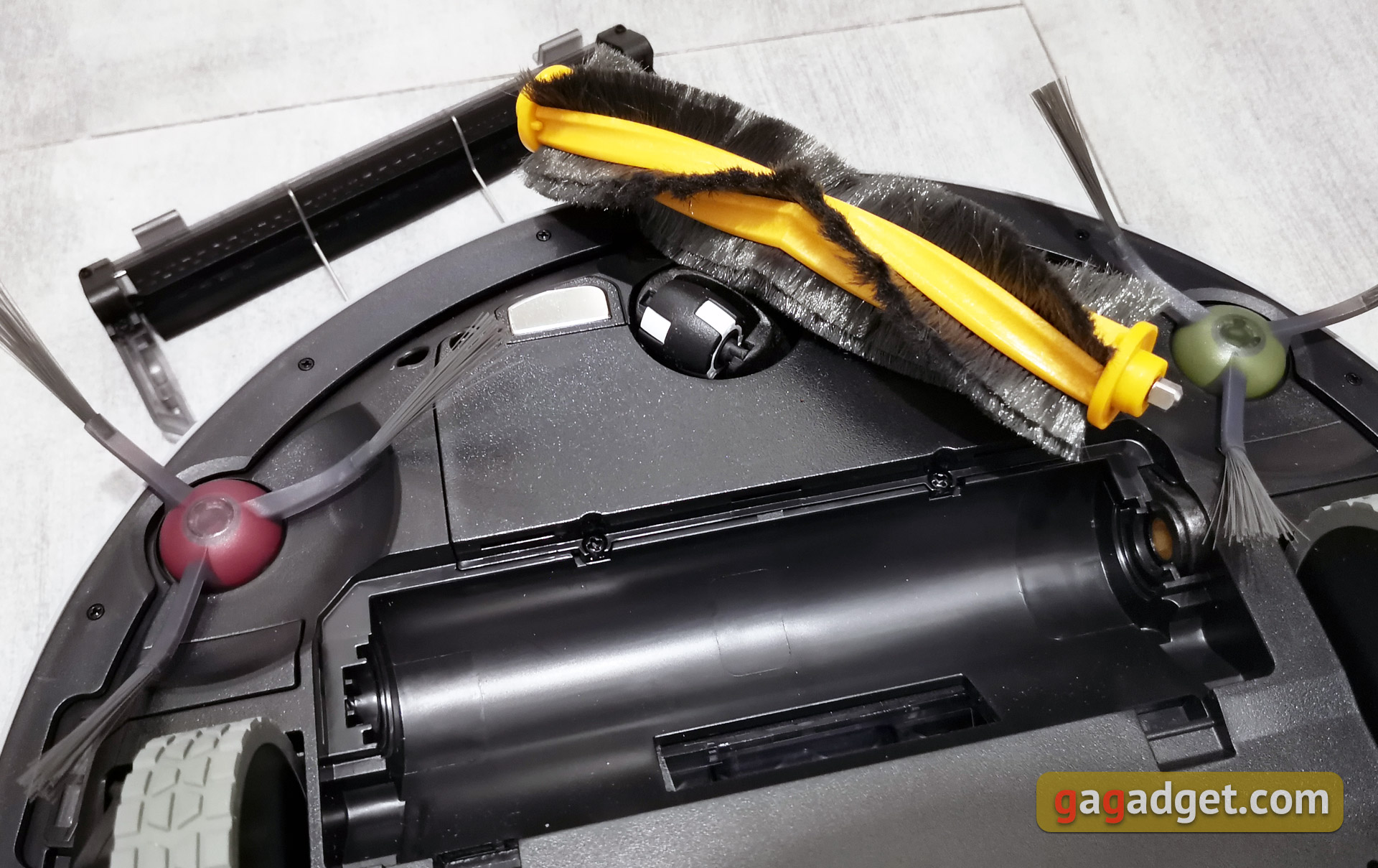 Огляд Ecovacs DEEBOT OZMO 900: робот-пилосос із вологим прибиранням та картографічними навичками-15