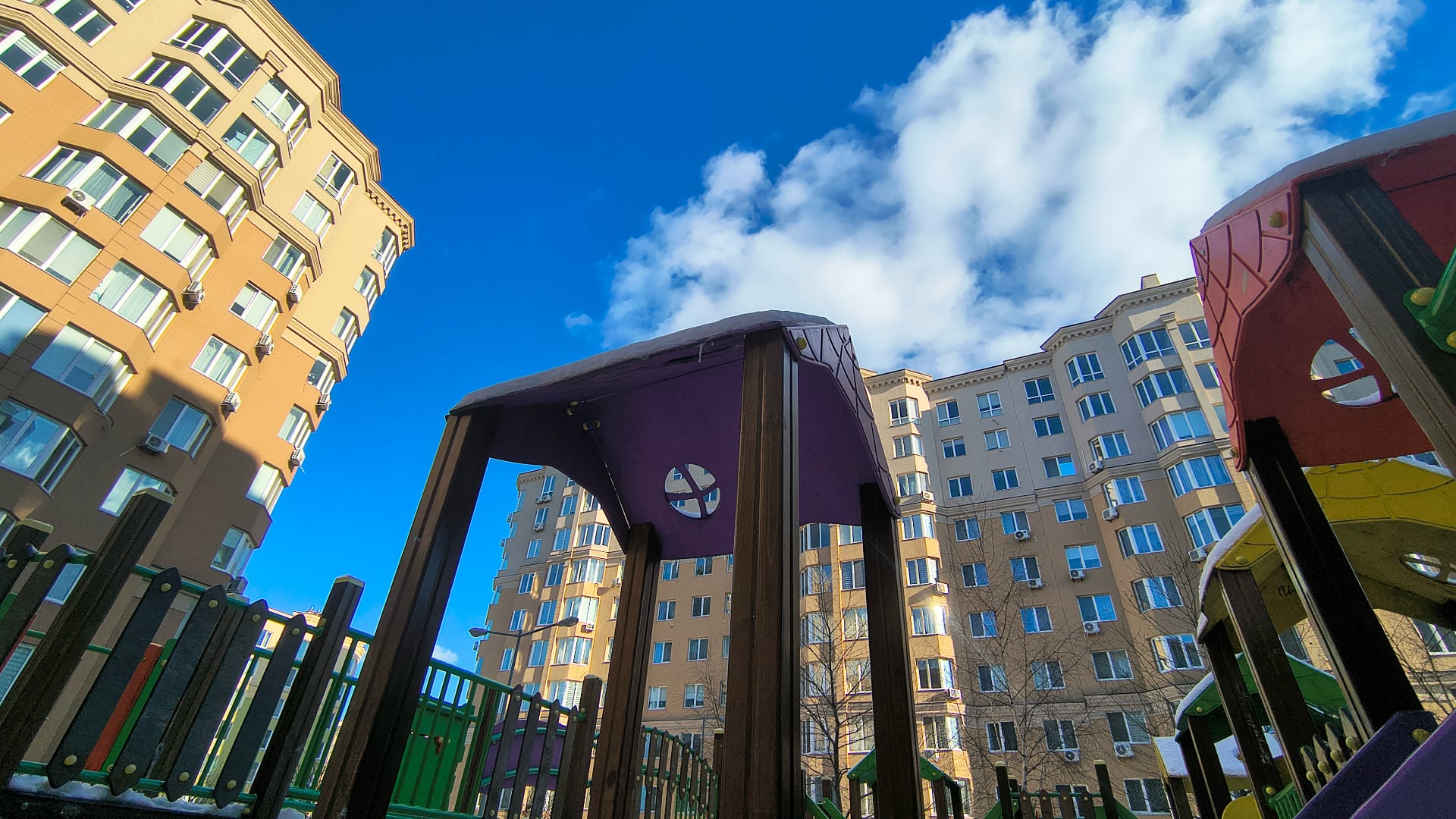 Зйомка з різними зумами на Motorola Edge 50 Neo