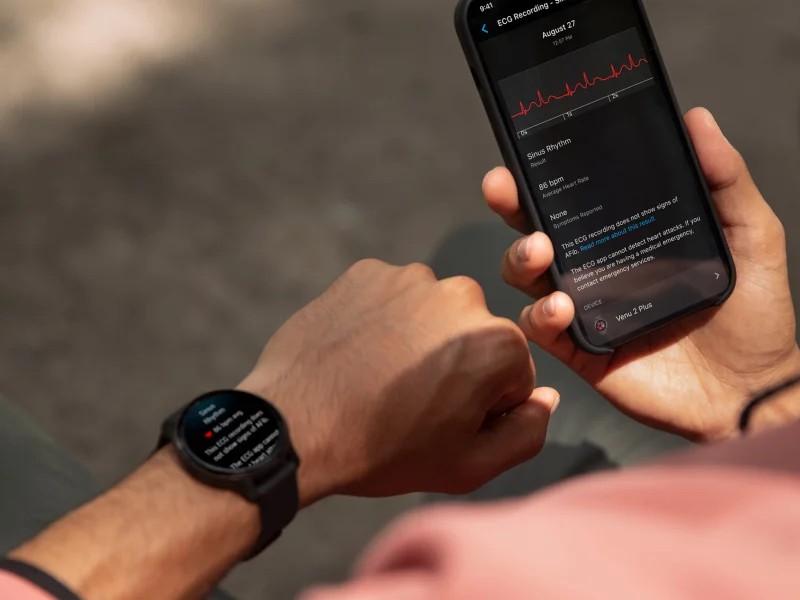 Зображення Garmin ECG додатку у Великій Британії та Швейцарії