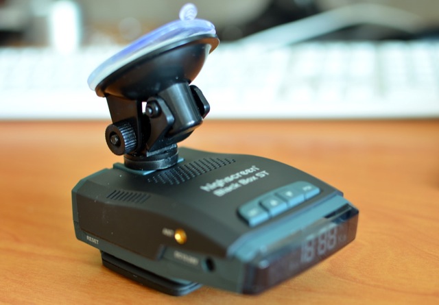 Продвинутый радар-детектор + колоритный HD-регистратор = Highscreen Black Box ST -6