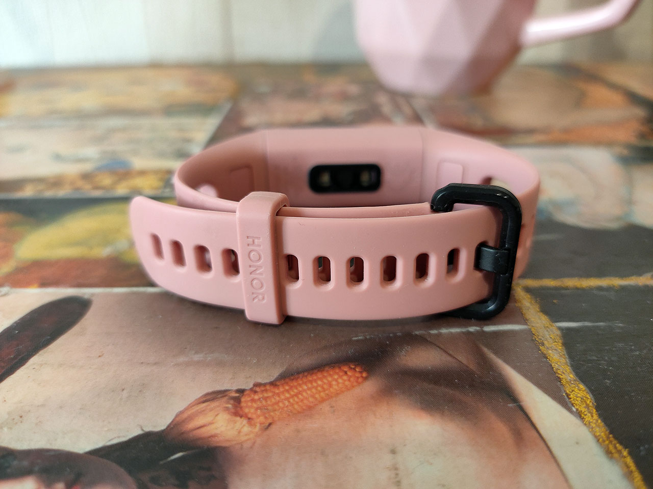 Обзор Honor Band 5i: недорогой фитнес-трекер с зарядкой от USB-6