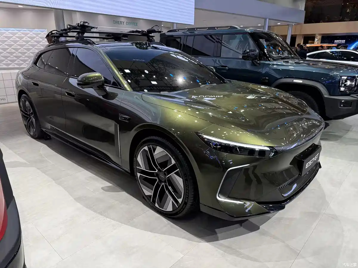 Exlantix ES7 GT на выставке в Гуанчжоу