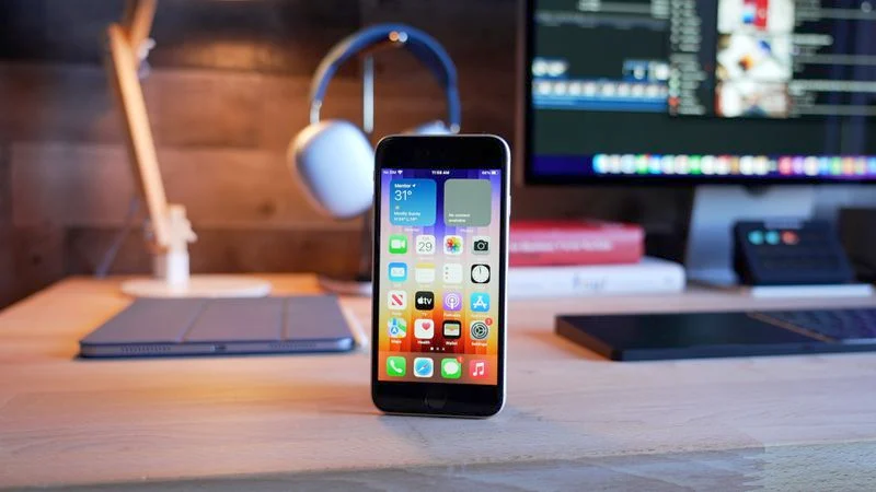 iPhone SE 3, модель з чипом A15 Bionic та підтримкою 5G
