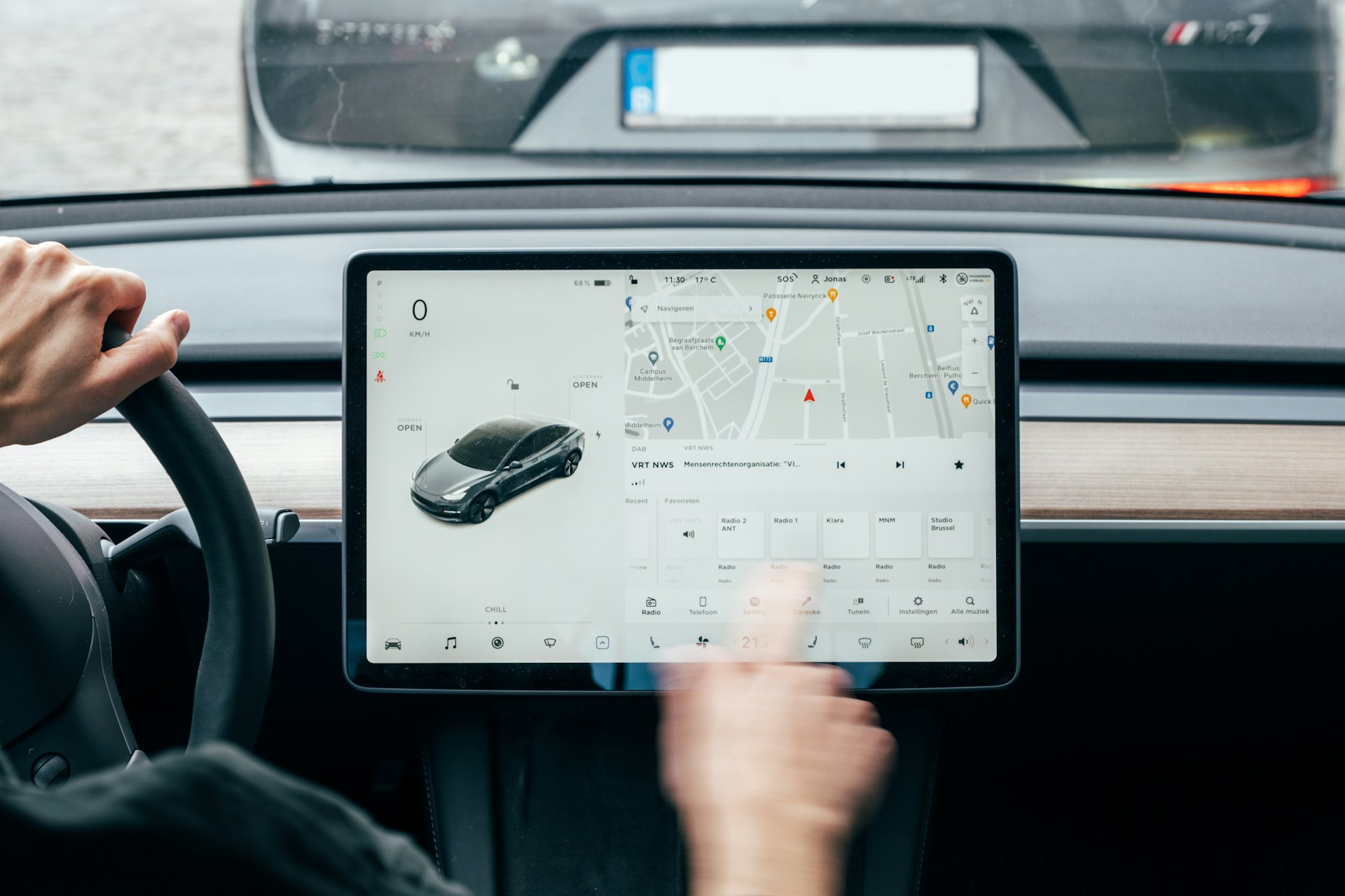 NHTSA обвинила автопилот Tesla в сотнях аварий и десятках смертельных случаев