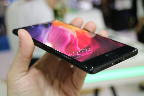 leagoo_t_mix_3.jpg