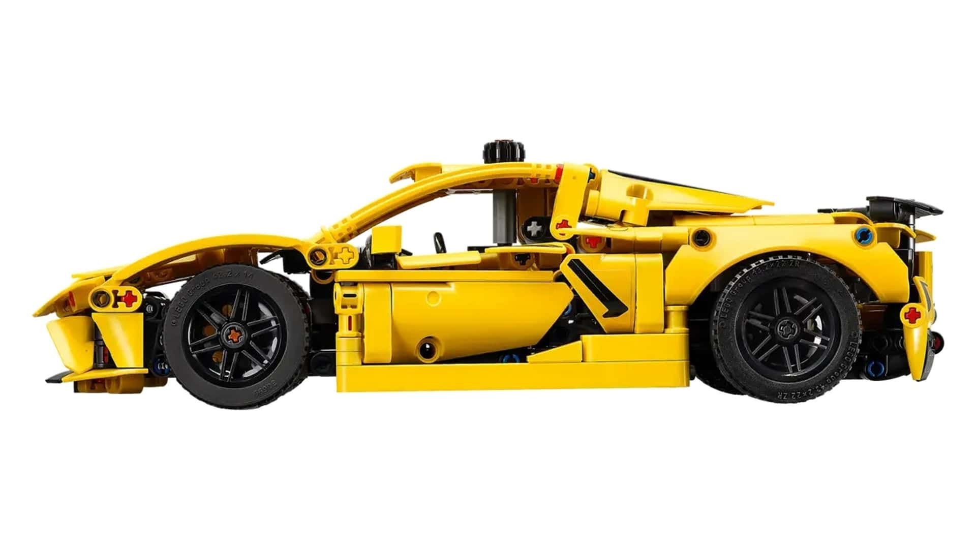 Деталі моделі Lego Technic Corvette Stingray C8